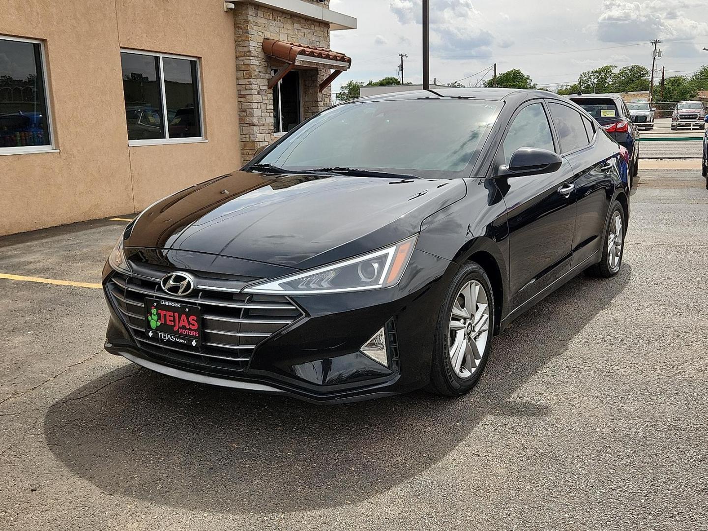 2020 BLACK /Gray - P1 Hyundai Elantra SEL (5NPD84LF3LH) with an Nu 2L I-4 DOHC, D-CVVT variable valve control, regular unleaded, engine with 147HP engine, located at 4110 Avenue Q, Lubbock, 79412, 33.556553, -101.855820 - 05/27/2026 KEY IN ENVELOPE GOD - Photo#1