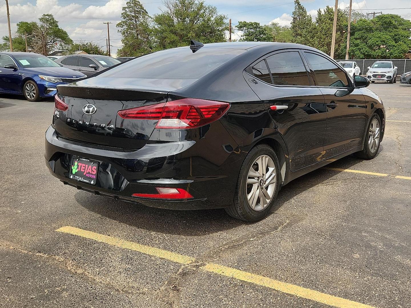 2020 BLACK /Gray - P1 Hyundai Elantra SEL (5NPD84LF3LH) with an Nu 2L I-4 DOHC, D-CVVT variable valve control, regular unleaded, engine with 147HP engine, located at 4110 Avenue Q, Lubbock, 79412, 33.556553, -101.855820 - 05/27/2026 KEY IN ENVELOPE GOD - Photo#3