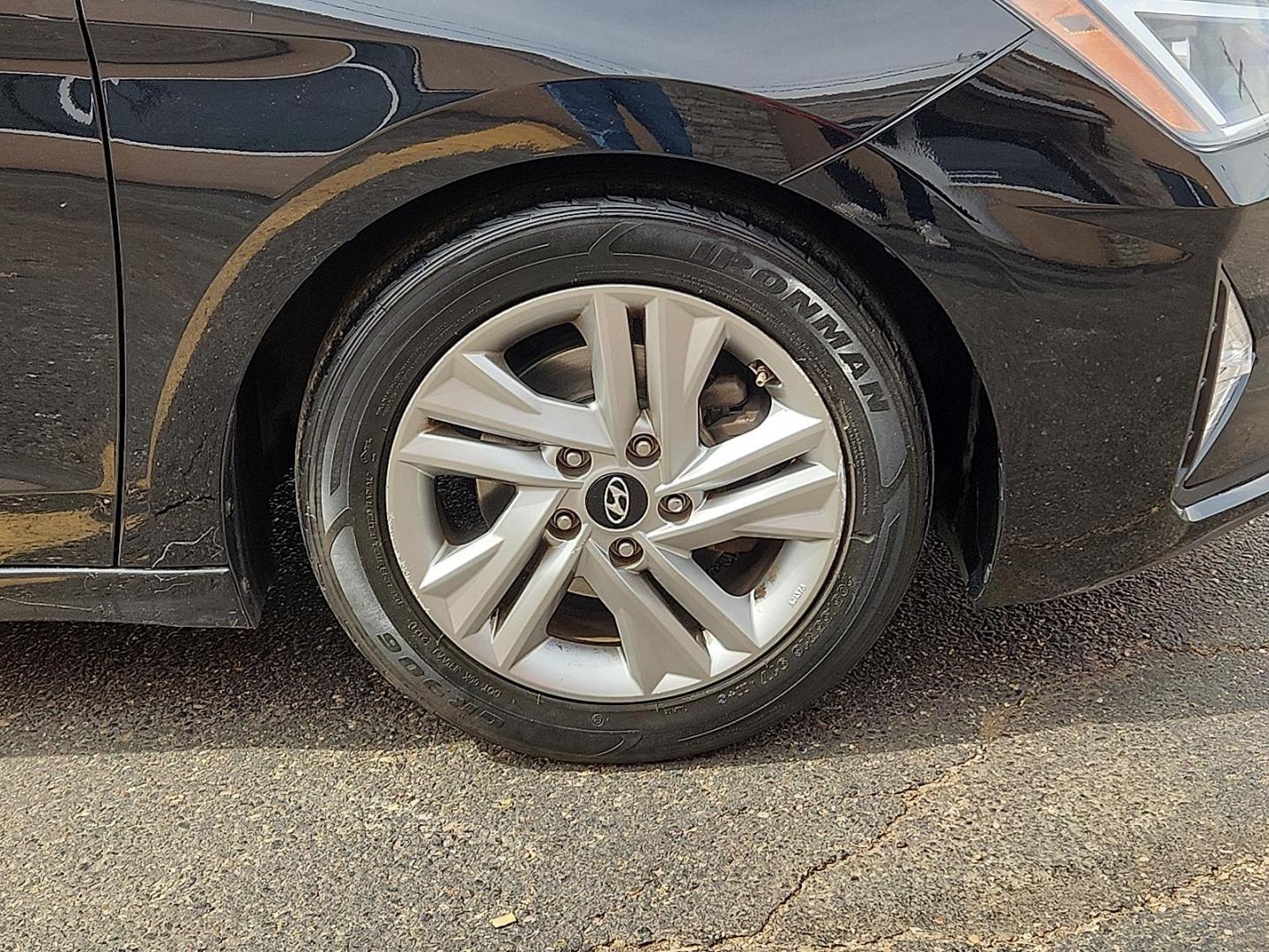 2020 BLACK /Gray - P1 Hyundai Elantra SEL (5NPD84LF3LH) with an Nu 2L I-4 DOHC, D-CVVT variable valve control, regular unleaded, engine with 147HP engine, located at 4110 Avenue Q, Lubbock, 79412, 33.556553, -101.855820 - 05/27/2026 KEY IN ENVELOPE GOD - Photo#4