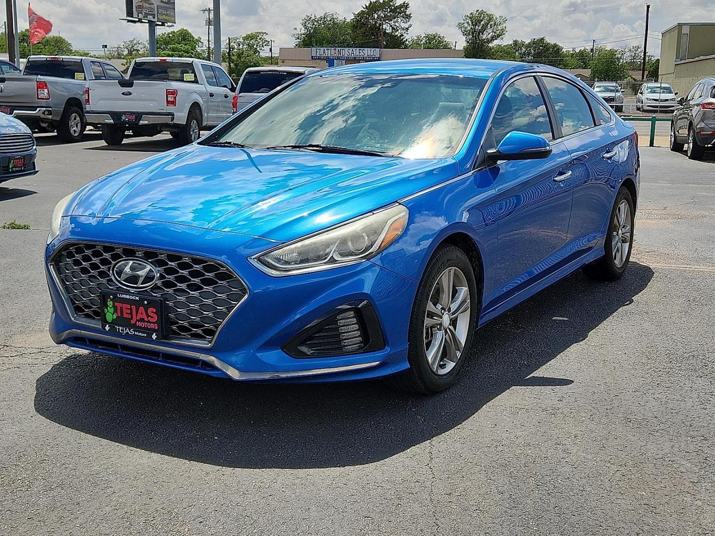 2019 BLUE /Gray - GG Hyundai Sonata SEL (5NPE34AF9KH) with an 2.4L I-4 gasoline direct injection, DOHC, D-CVVT variable valve control, regular unleaded, engine with 185HP engine, located at 4110 Avenue Q, Lubbock, 79412, 33.556553, -101.855820 - Photo#1