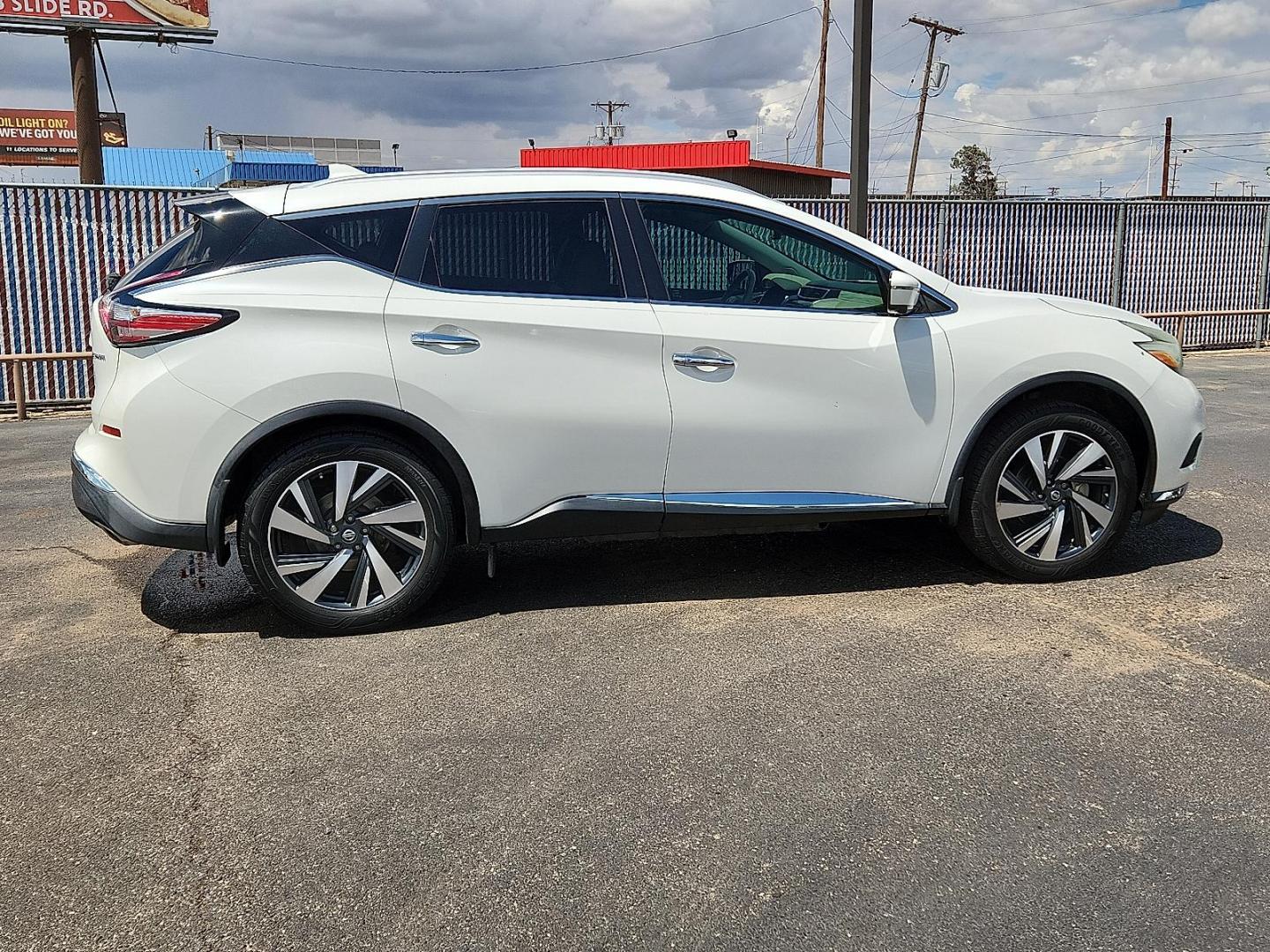 2016 WHITE /Beige - P Nissan Murano Platinum (5N1AZ2MG1GN) with an 3.5L V-6 DOHC, variable valve control, regular unleaded, engine with 260HP engine, located at 4110 Avenue Q, Lubbock, 79412, 33.556553, -101.855820 - 05/29/2026 WAITING ON CORRECTED REPO AFFIDAVIT GOD 06/03/2026 KEY IN ENVELOPE GOD - Photo#3