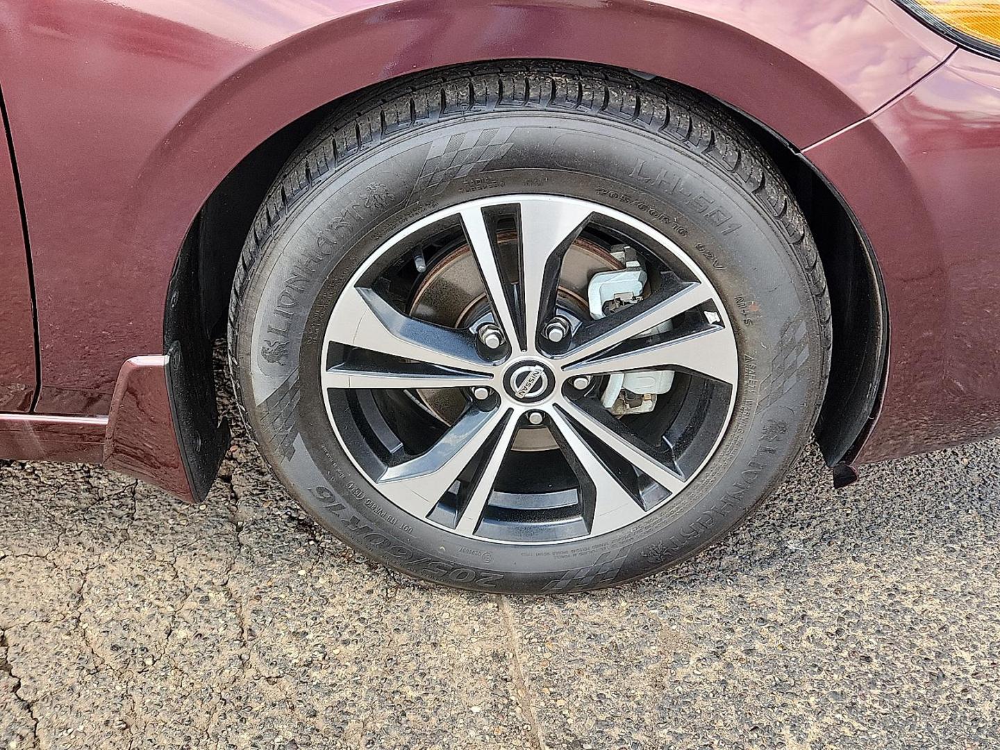 2021 RED /Charcoal - G Nissan Sentra SV Xtronic CVT (3N1AB8CV8MY) with an 2L I-4 gasoline direct injection, DOHC, variable valve control, regular unleaded, engine with 149HP engine, located at 4110 Avenue Q, Lubbock, 79412, 33.556553, -101.855820 - 06/03/2026 KEY IN ENVELOPE GOD - Photo#4