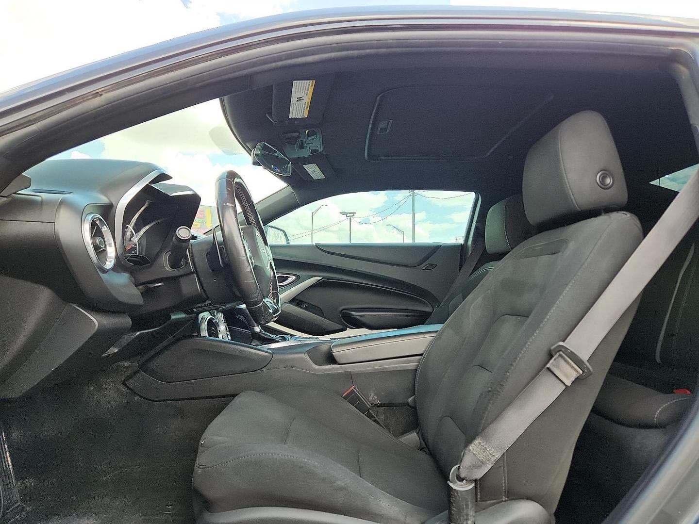 2018 GRAY /Jet Black - H1T Chevrolet Camaro 1LT (1G1FB1RS0J0) with an 3.6L V-6 gasoline direct injection, DOHC, VVT variable valve control, regular unleaded, engine with cylinder deactivation and 335HP engine, located at 4110 Avenue Q, Lubbock, 79412, 33.556553, -101.855820 - 06/03/2026 KEY IN ENVELOPE GOD - Photo#5