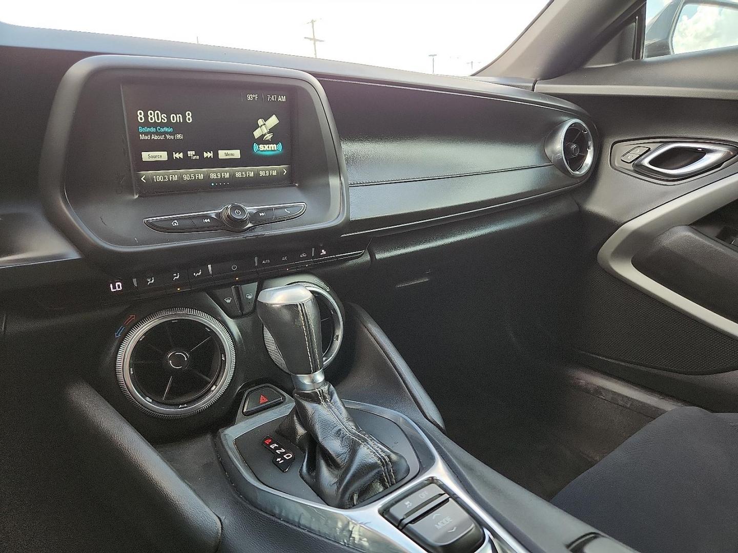 2018 GRAY /Jet Black - H1T Chevrolet Camaro 1LT (1G1FB1RS0J0) with an 3.6L V-6 gasoline direct injection, DOHC, VVT variable valve control, regular unleaded, engine with cylinder deactivation and 335HP engine, located at 4110 Avenue Q, Lubbock, 79412, 33.556553, -101.855820 - 06/03/2026 KEY IN ENVELOPE GOD - Photo#11