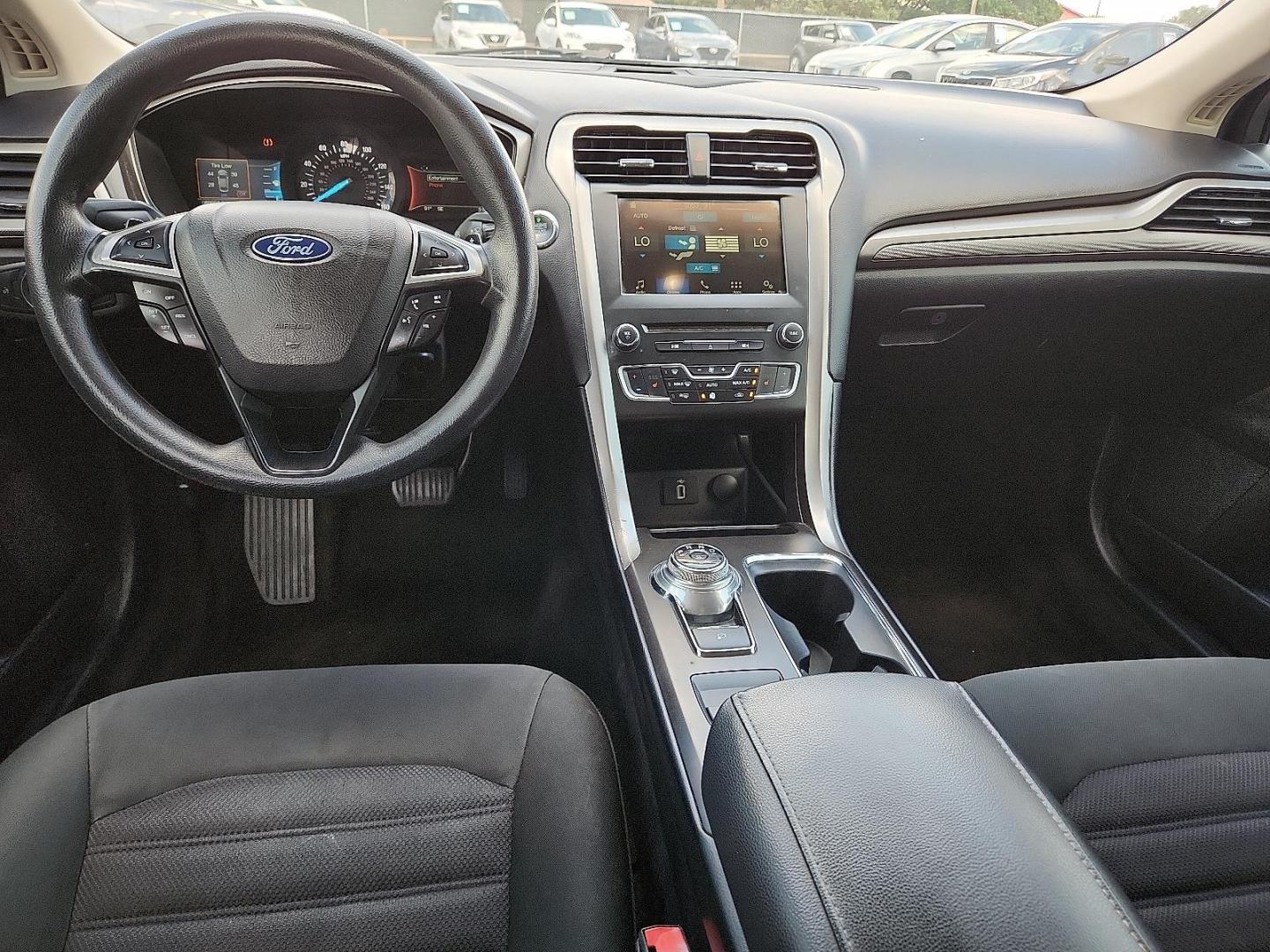 2018 BLUE /Ebony - DT Ford Fusion SE (3FA6P0HD0JR) with an EcoBoost 1.5L I-4 gasoline direct injection, DOHC, Ti-VCT variable valve control, intercooled turbo, regular unleaded, engine with 181HP engine, located at 4110 Avenue Q, Lubbock, 79412, 33.556553, -101.855820 - 06/03/2026 KEY IN ENVELOPE GOD - Photo#6