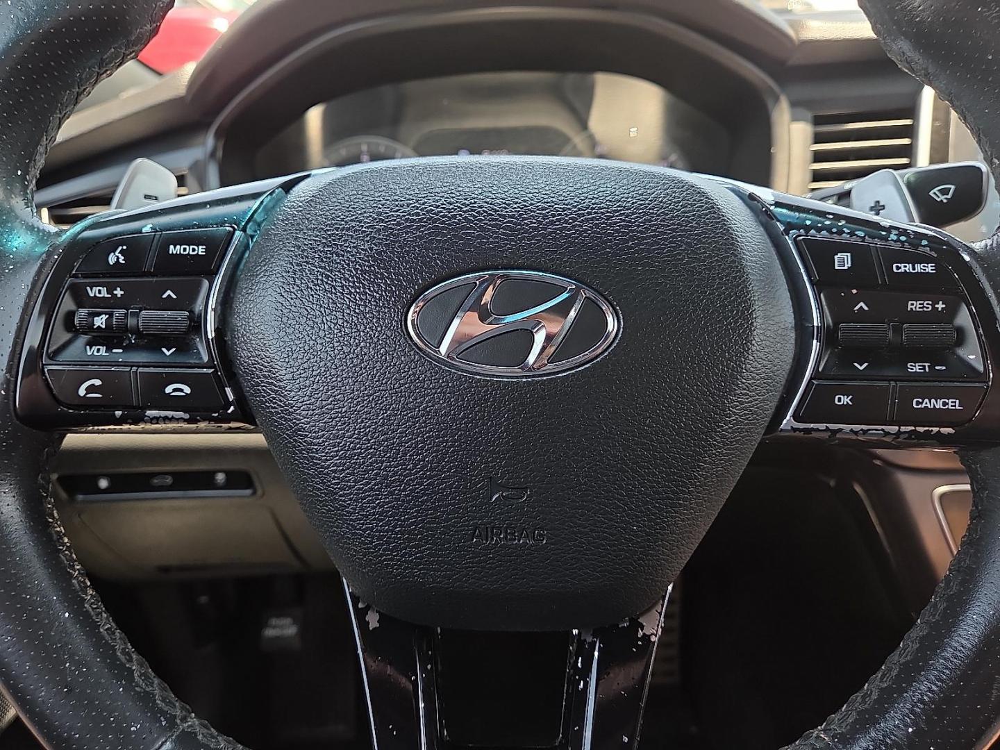 2018 Phantom Black - S3 /Black - CT Hyundai Sonata Sport (5NPE34AF4JH) with an 2.4L I-4 gasoline direct injection, DOHC, D-CVVT variable valve control, regular unleaded, engine with 185HP engine, located at 4110 Avenue Q, Lubbock, 79412, 33.556553, -101.855820 - 06/10/2026 KEY IN ENVELOPE GOD - Photo#11