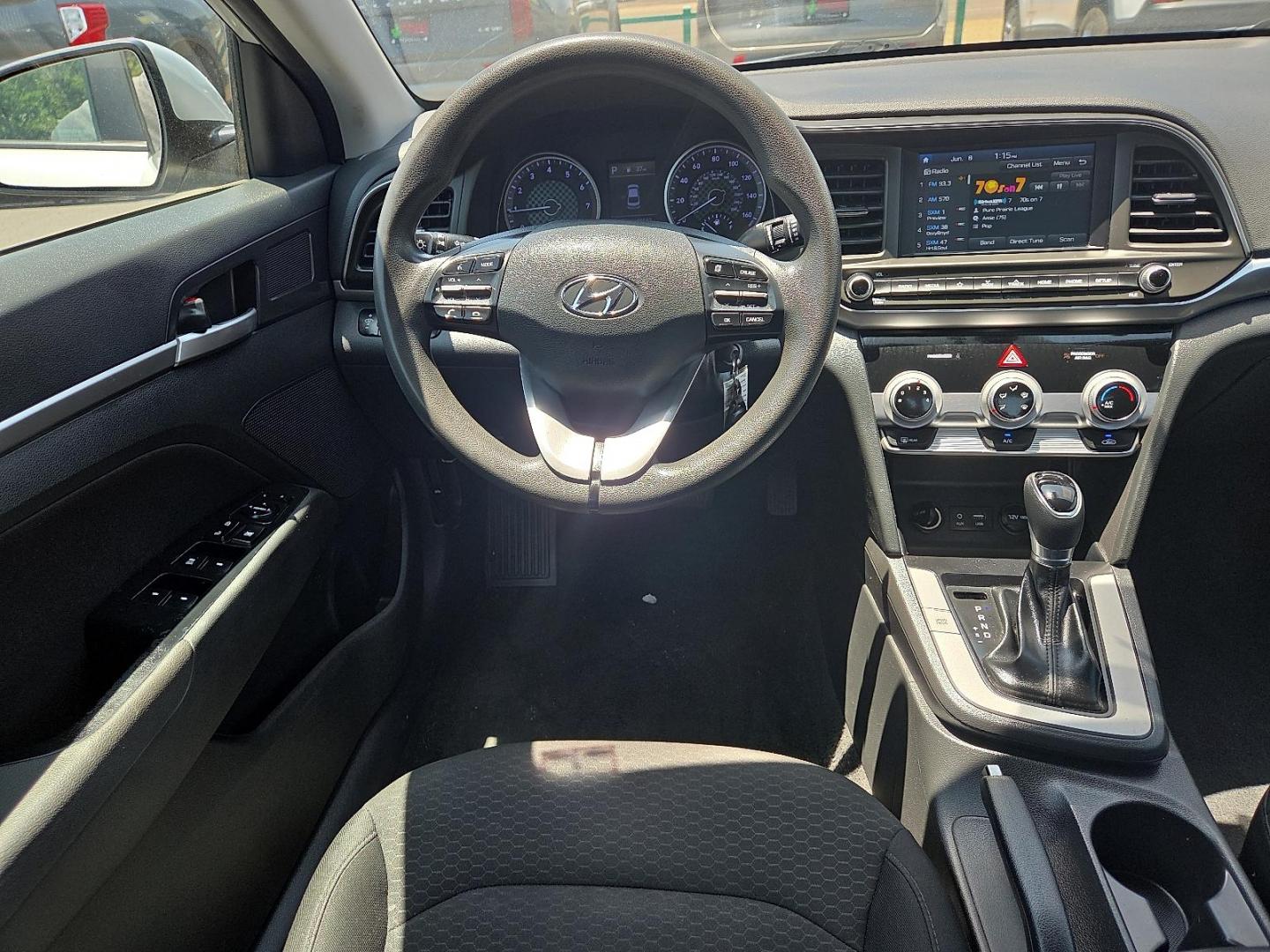 2019 Symphony Silver - Y8 /Black - C1 Hyundai Elantra SEL (5NPD84LF4KH) with an Nu 2L I-4 DOHC, D-CVVT variable valve control, regular unleaded, engine with 147HP engine, located at 4110 Avenue Q, Lubbock, 79412, 33.556553, -101.855820 - 06/06/2026 KEY IN ENVELOPE GOD - Photo#7