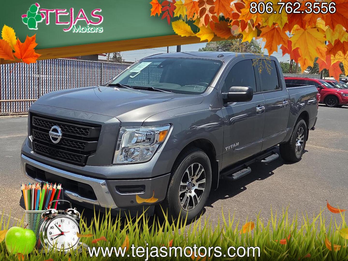 2021 Gun Metallic - KAD /Black - G Nissan TITAN Crew Cab SV 4x2 (1N6AA1EFXMN) with an Endurance 5.6L V-8 gasoline direct injection, DOHC, variable valve control, premium unleaded, engine with 400HP engine, located at 4110 Avenue Q, Lubbock, 79412, 33.556553, -101.855820 - 06/06/2026 KEY IN ENVELOPE GOD- Photo#4