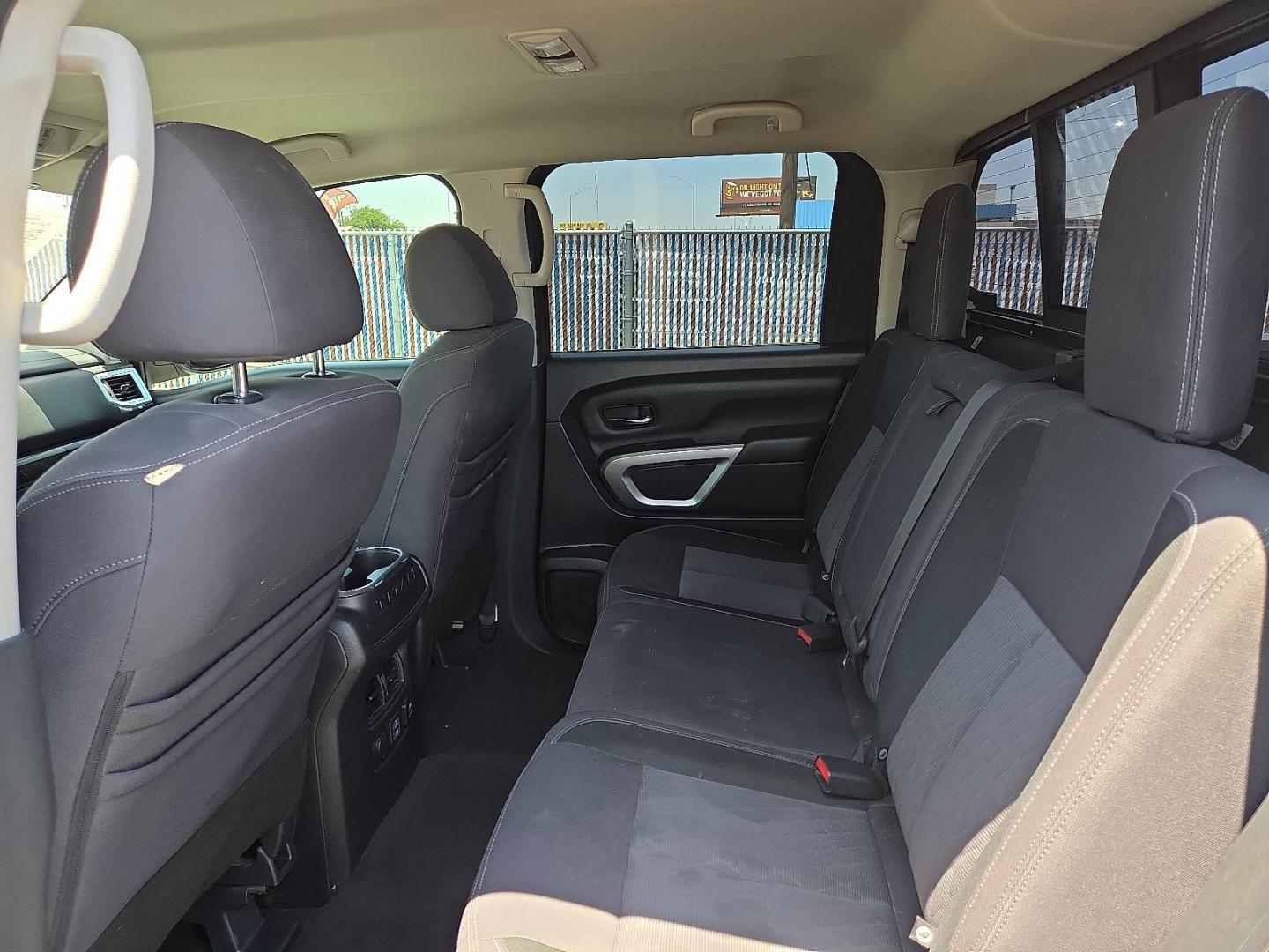 2021 Gun Metallic - KAD /Black - G Nissan TITAN Crew Cab SV 4x2 (1N6AA1EFXMN) with an Endurance 5.6L V-8 gasoline direct injection, DOHC, variable valve control, premium unleaded, engine with 400HP engine, located at 4110 Avenue Q, Lubbock, 79412, 33.556553, -101.855820 - 06/06/2026 KEY IN ENVELOPE GOD - Photo#6