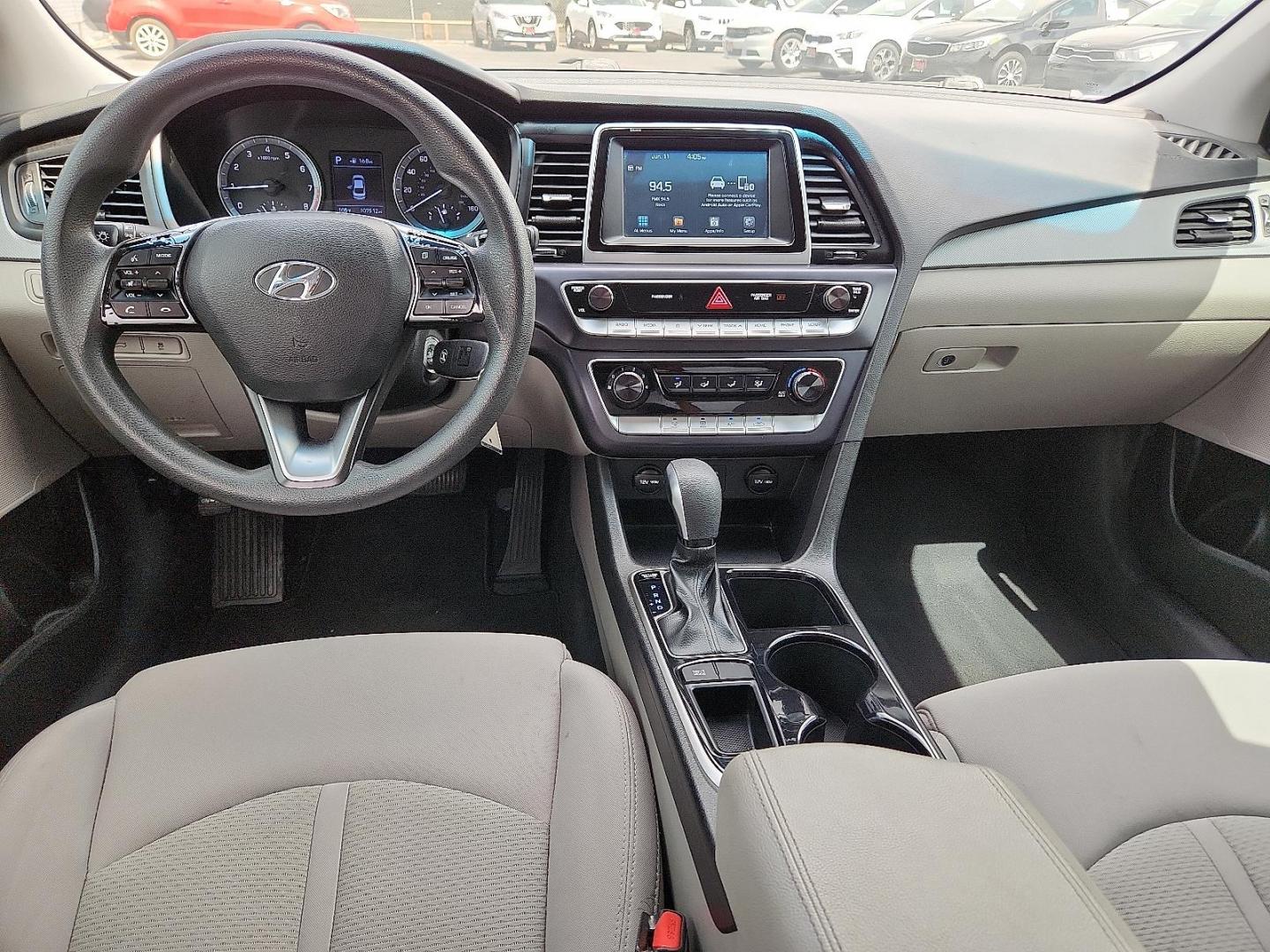 2018 WHITE /Beige - BB Hyundai Sonata ECO (5NPE24AA2JH) with an 1.6L I-4 gasoline direct injection, DOHC, variable valve control, intercooled turbo, regular unleaded, engine with 178HP engine, located at 4110 Avenue Q, Lubbock, 79412, 33.556553, -101.855820 - Photo#6