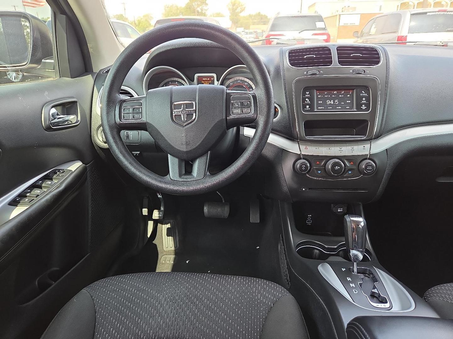 2019 Vice White - PW3 /Black - X9 Dodge Journey SE (3C4PDCBB3KT) with an Tigershark MultiAir 2.4L I-4 DOHC, VVT variable valve control, regular unleaded, engine with 173HP engine, located at 4110 Avenue Q, Lubbock, 79412, 33.556553, -101.855820 - 06/20/2026 KEY IN ENVELOPE GOD - Photo#9