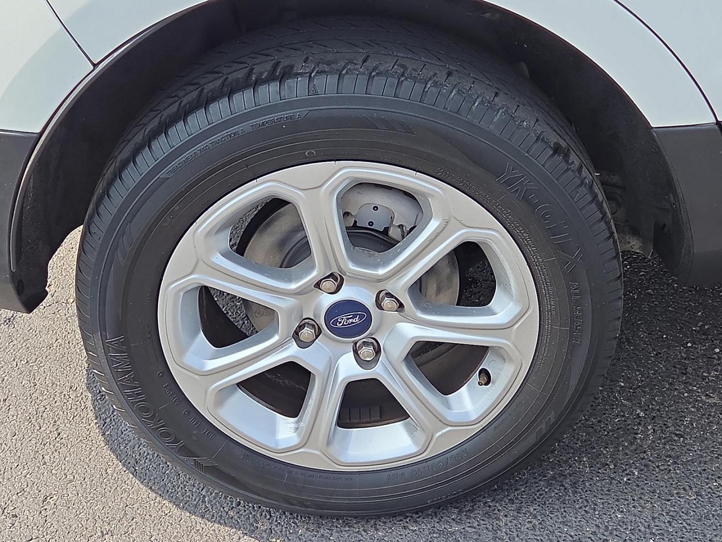 2019 Diamond White - ZA /Ebony Black - NB Ford EcoSport SE (MAJ3S2GE8KC) with an EcoBoost 1L I-3 gasoline direct injection, DOHC, variable valve control, intercooled turbo, regular unleaded, engine with 123HP engine, located at 4110 Avenue Q, Lubbock, 79412, 33.556553, -101.855820 - 06/20/2026 KEY IN ENVELOPE GOD - Photo#5