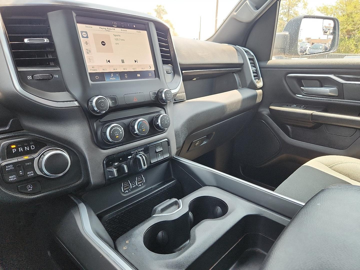2022 BLACK /Black - X9 Ram 1500 Big Horn Quad Cab 4x4 6'4" Box (1C6RRFBG2NN) with an 3.6L V-6 DOHC, variable valve control, regular unleaded, engine with 305HP engine, located at 4110 Avenue Q, Lubbock, 79412, 33.556553, -101.855820- Photo#11