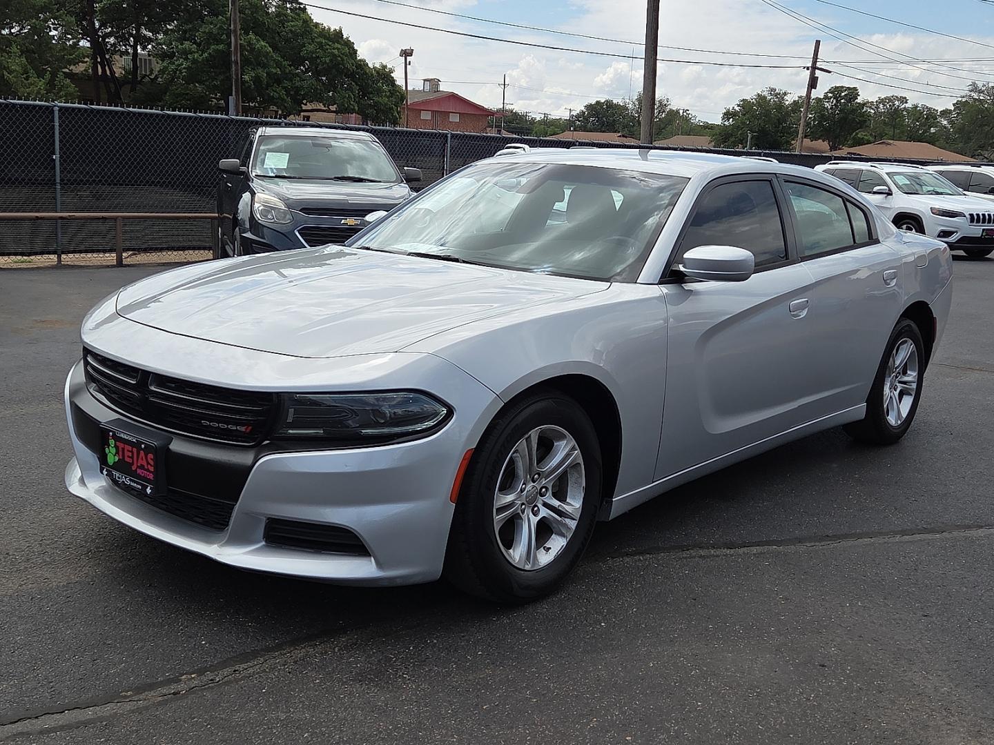 2022 Triple Nickel Clearcoat - PSE /Black - X9 Dodge Charger SXT RWD (2C3CDXBG6NH) with an Pentastar 3.6L V-6 DOHC, variable valve control, regular unleaded, engine with 292HP engine, located at 4110 Avenue Q, Lubbock, 79412, 33.556553, -101.855820- Photo#4