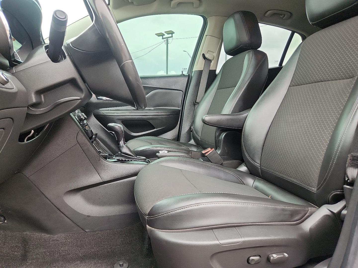 2020 GRAY /Ebony - AFN Buick Encore FWD Preferred (KL4CJASB1LB) with an ECOTEC 1.4L I-4 DOHC, variable valve control, intercooled turbo, regular unleaded, engine with 138HP engine, located at 4110 Avenue Q, Lubbock, 79412, 33.556553, -101.855820 - 07/18/2026 KEY IN ENVELOPE GOD- Photo#7