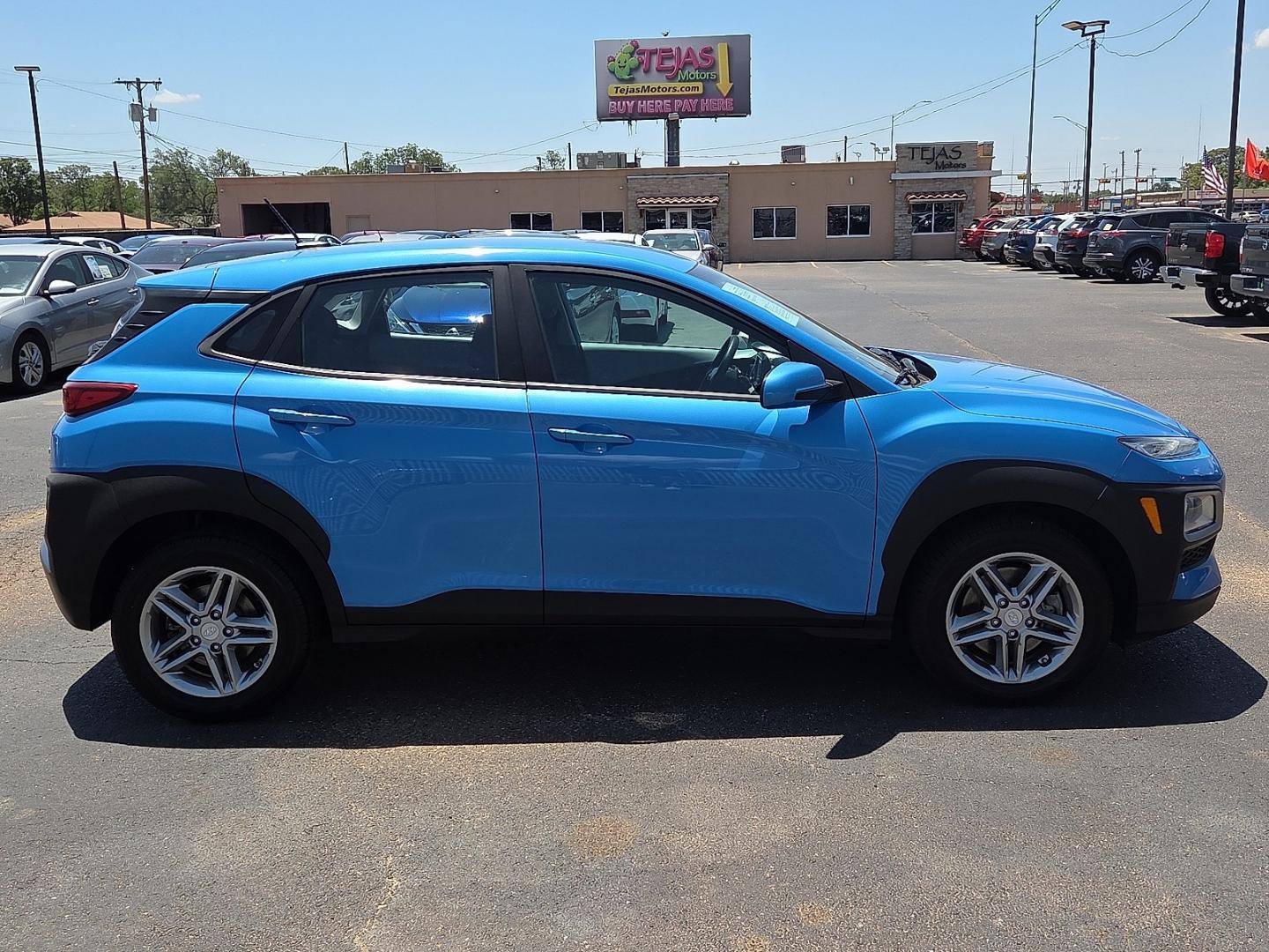 2020 Surf Blue - Z3U /Gray/Black - LGY Hyundai Kona SE (KM8K1CAA2LU) with an Nu 2L I-4 DOHC, D-CVVT variable valve control, regular unleaded, engine with 147HP engine, located at 4110 Avenue Q, Lubbock, 79412, 33.556553, -101.855820 - 07/18/2026 KEY IN ENVELOPE GOD- Photo#1