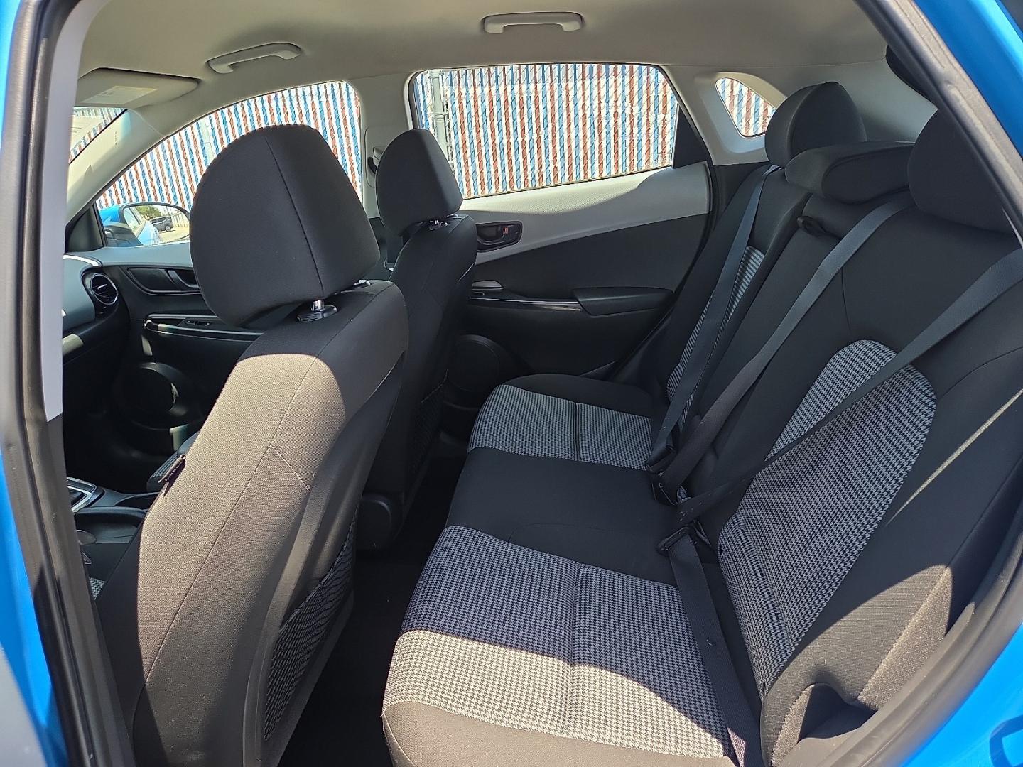 2020 Surf Blue - Z3U /Gray/Black - LGY Hyundai Kona SE (KM8K1CAA2LU) with an Nu 2L I-4 DOHC, D-CVVT variable valve control, regular unleaded, engine with 147HP engine, located at 4110 Avenue Q, Lubbock, 79412, 33.556553, -101.855820 - 07/18/2026 KEY IN ENVELOPE GOD- Photo#6