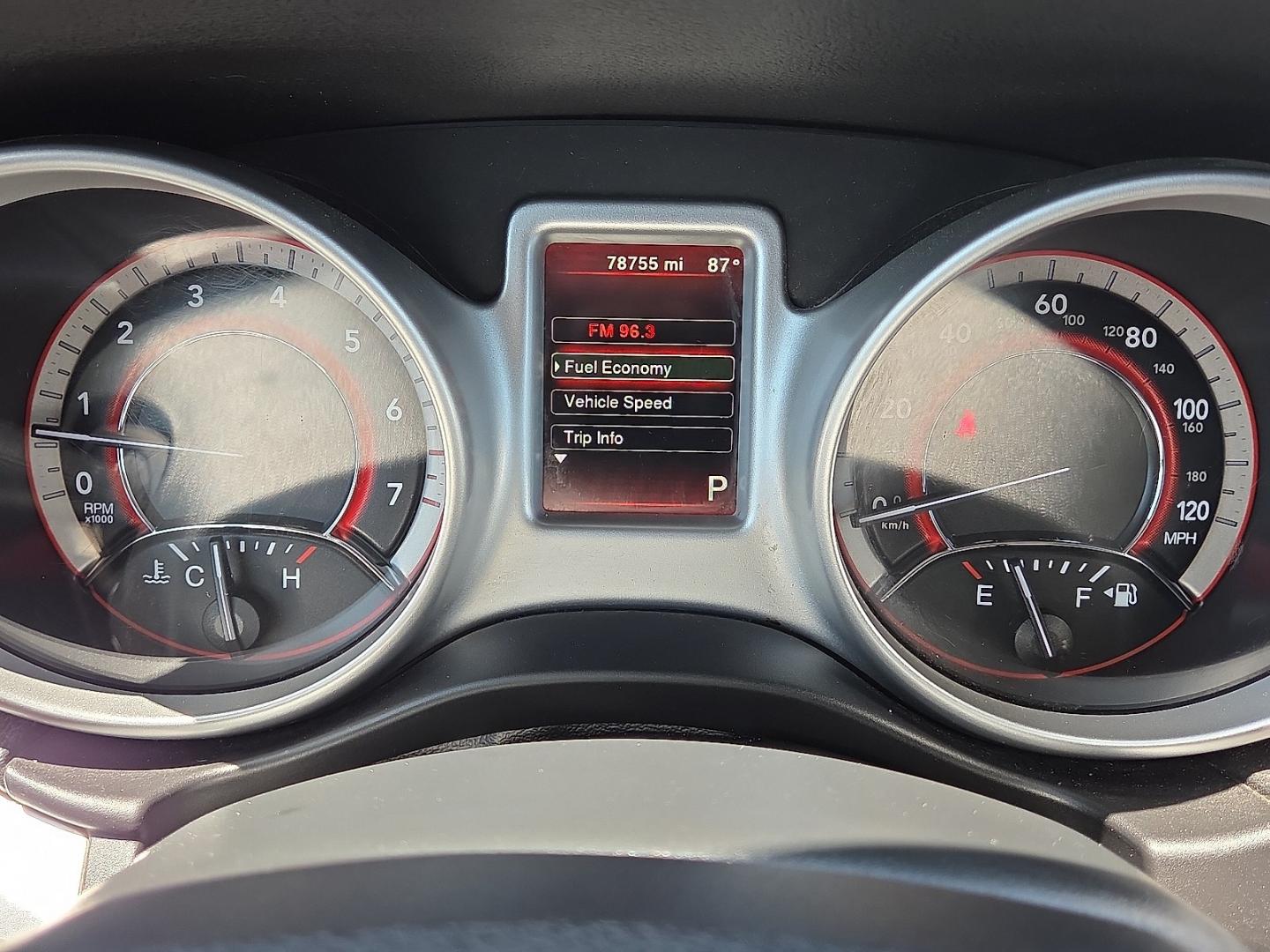 2018 Vice White - PW3 /Black - X9 Dodge Journey SE (3C4PDCAB5JT) with an Tigershark MultiAir 2.4L I-4 DOHC, variable valve control, regular unleaded, engine with 173HP engine, located at 4110 Avenue Q, Lubbock, 79412, 33.556553, -101.855820 - 07/18/2026 KEY IN ENVELOPE GOD- Photo#11