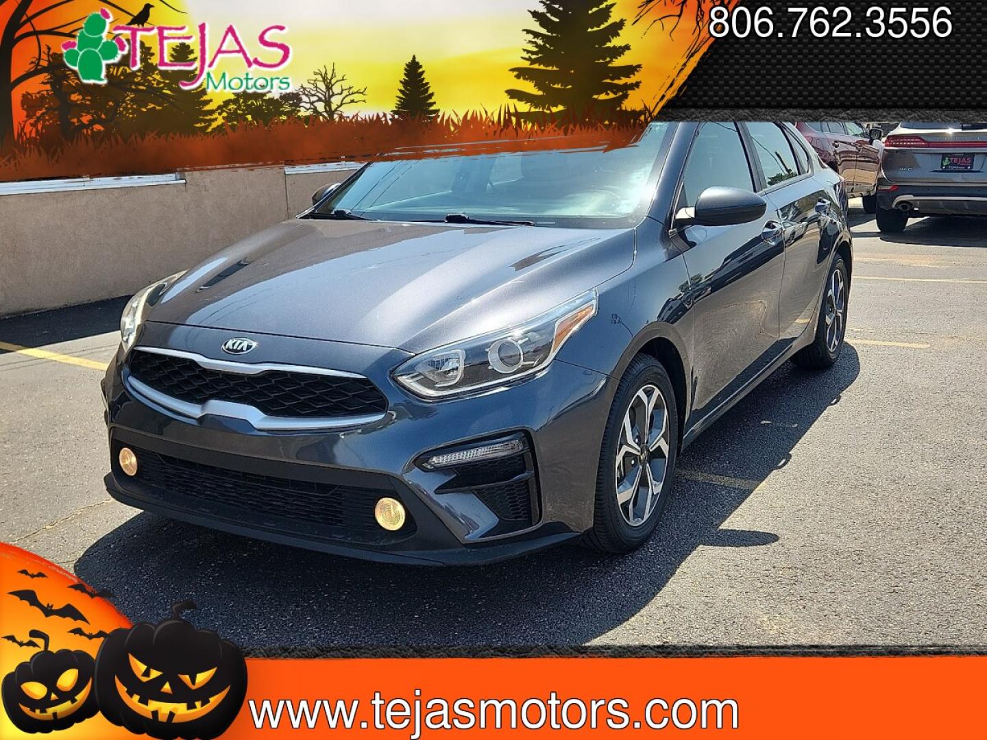2019 GRAY Kia Forte FE (3KPF24AD0KE) with an 2L I-4 DOHC, D-CVVT variable valve control, regular unleaded, engine with 147HP engine, located at 4110 Avenue Q, Lubbock, 79412, 33.556553, -101.855820- Photo#1