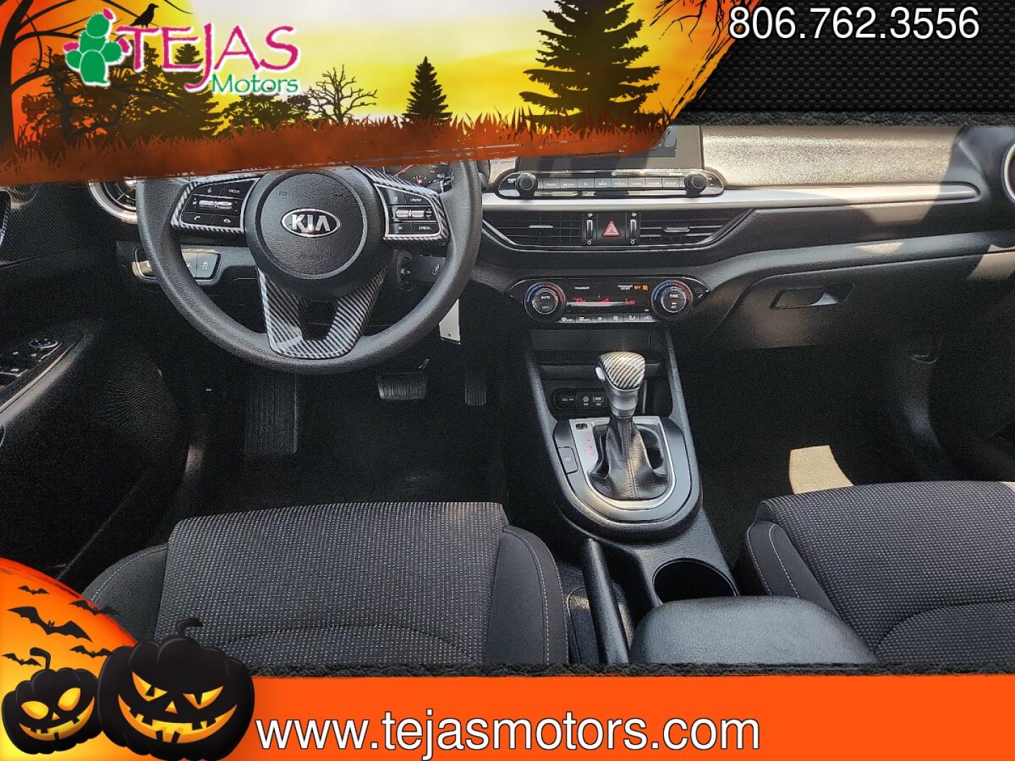 2019 GRAY Kia Forte FE (3KPF24AD0KE) with an 2L I-4 DOHC, D-CVVT variable valve control, regular unleaded, engine with 147HP engine, located at 4110 Avenue Q, Lubbock, 79412, 33.556553, -101.855820- Photo#6