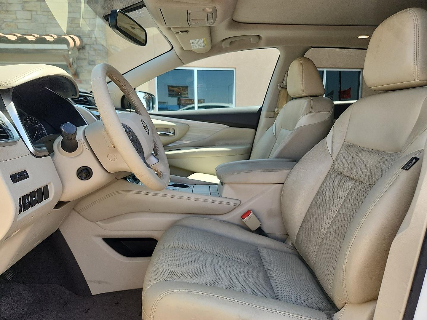 2017 WHITE /Cashmere - P Nissan Murano Platinum (5N1AZ2MG0HN) with an 3.5L V-6 DOHC, variable valve control, regular unleaded, engine with 260HP engine, located at 4110 Avenue Q, Lubbock, 79412, 33.556553, -101.855820 - 07/29/2026 KEY IN ENVELOPE GOD- Photo#7