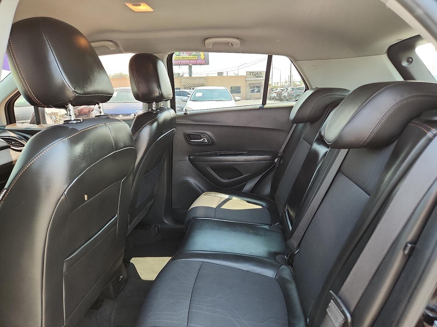 2020 BLACK /Jet Black - AES Chevrolet Trax FWD LT (KL7CJLSB2LB) with an ECOTEC 1.4L I-4 DOHC, variable valve control, intercooled turbo, regular unleaded, engine with 138HP engine, located at 4110 Avenue Q, Lubbock, 79412, 33.556553, -101.855820- Photo#5