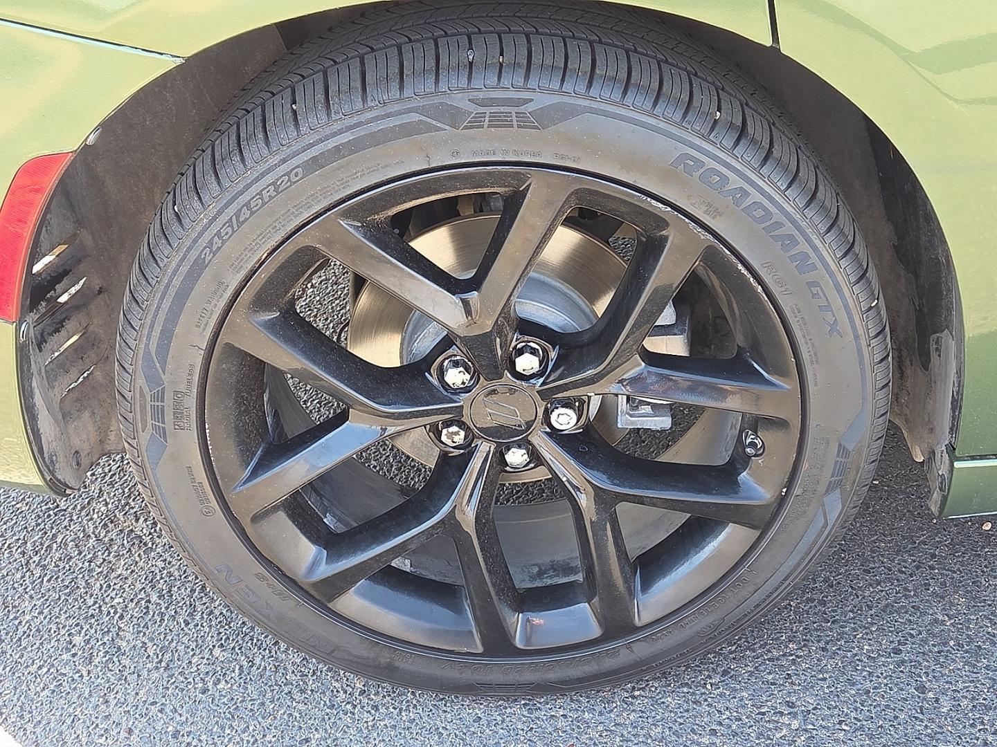 2022 F8 Green - PFQ /Black - X9 Dodge Charger SXT RWD (2C3CDXBG9NH) with an Pentastar 3.6L V-6 DOHC, variable valve control, regular gasoline, engine with 292HP engine, located at 4110 Avenue Q, Lubbock, 79412, 33.556553, -101.855820 - 08/22/2026 KEY IN ENVELOPE GOD- Photo#5