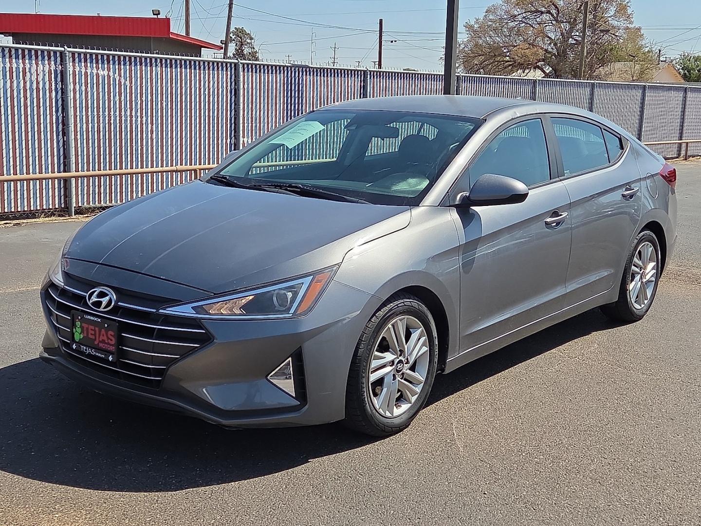 2019 Machine Gray - 2C /Black - C1 Hyundai Elantra SEL (5NPD84LF8KH) with an Nu 2L I-4 DOHC, D-CVVT variable valve control, regular unleaded, engine with 147HP engine, located at 4110 Avenue Q, Lubbock, 79412, 33.556553, -101.855820 - 08/22/2026 KEY IN ENVELOPE GOD- Photo#4