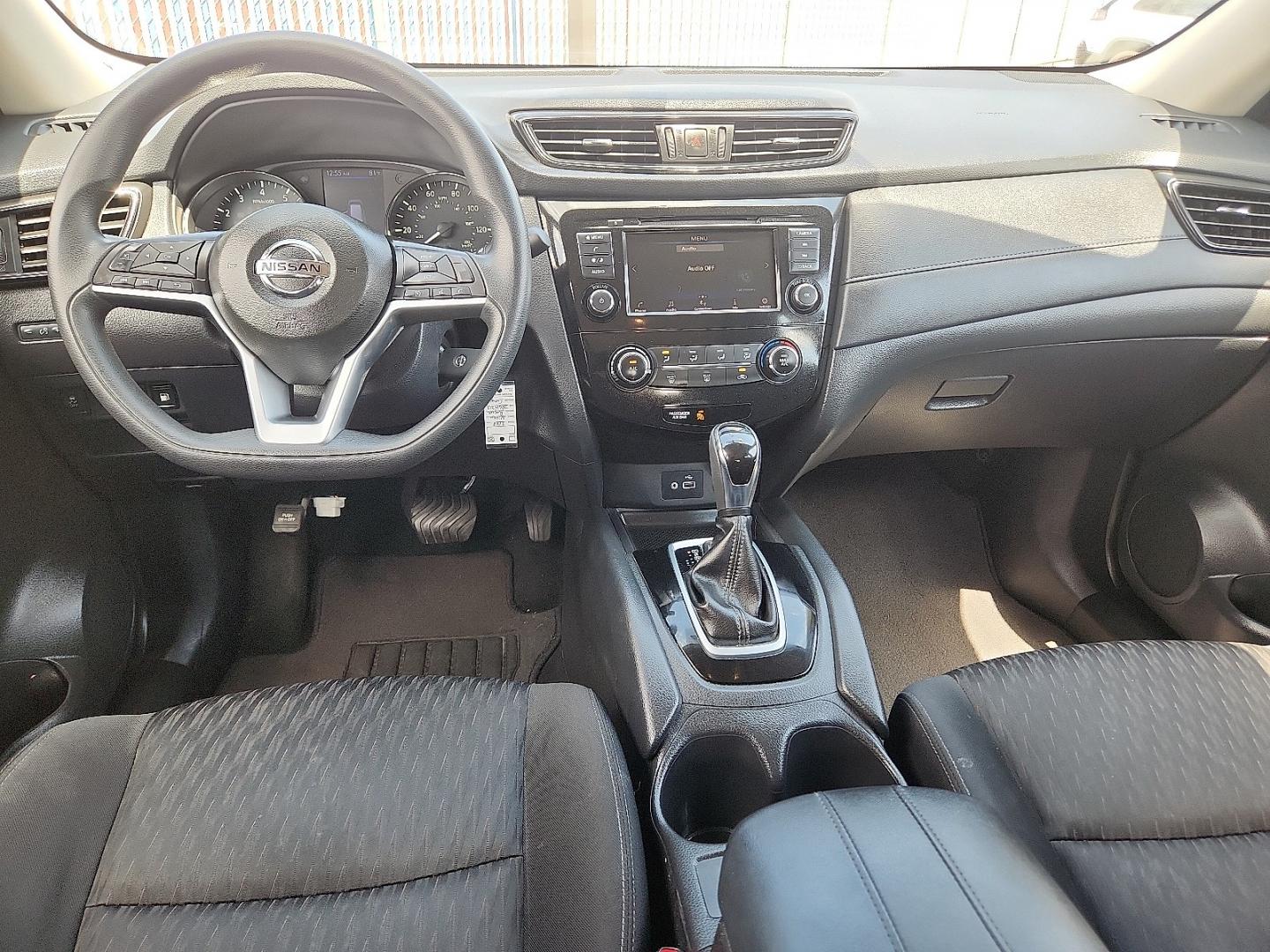 2018 GRAY /Charcoal - G Nissan Rogue S (KNMAT2MT3JP) with an 2.5L I-4 DOHC, variable valve control, regular gasoline, engine with 170HP engine, located at 4110 Avenue Q, Lubbock, 79412, 33.556553, -101.855820 - 08/28/2026 KEY IN ENVELOPE GOD- Photo#7