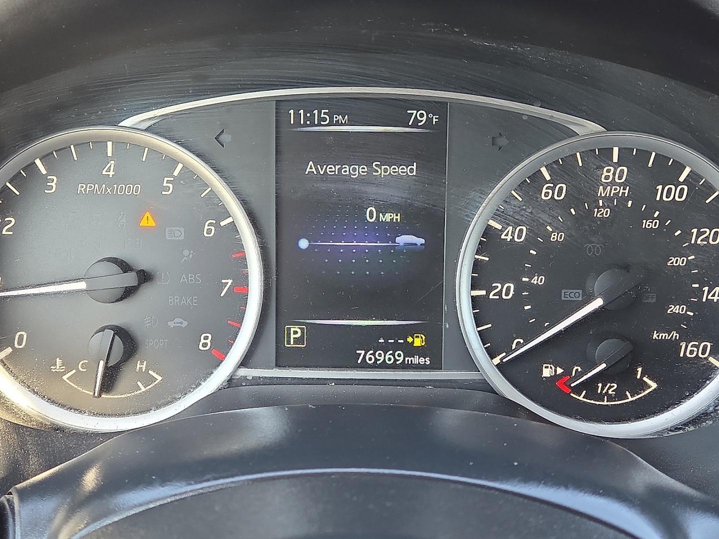 2017 Brilliant Silver - K23 /Charcoal - G Nissan Sentra SR (3N1AB7AP5HY) with an 1.8L I-4 DOHC, variable valve control, regular gasoline, engine with 124HP engine, located at 4110 Avenue Q, Lubbock, 79412, 33.556553, -101.855820- Photo#11