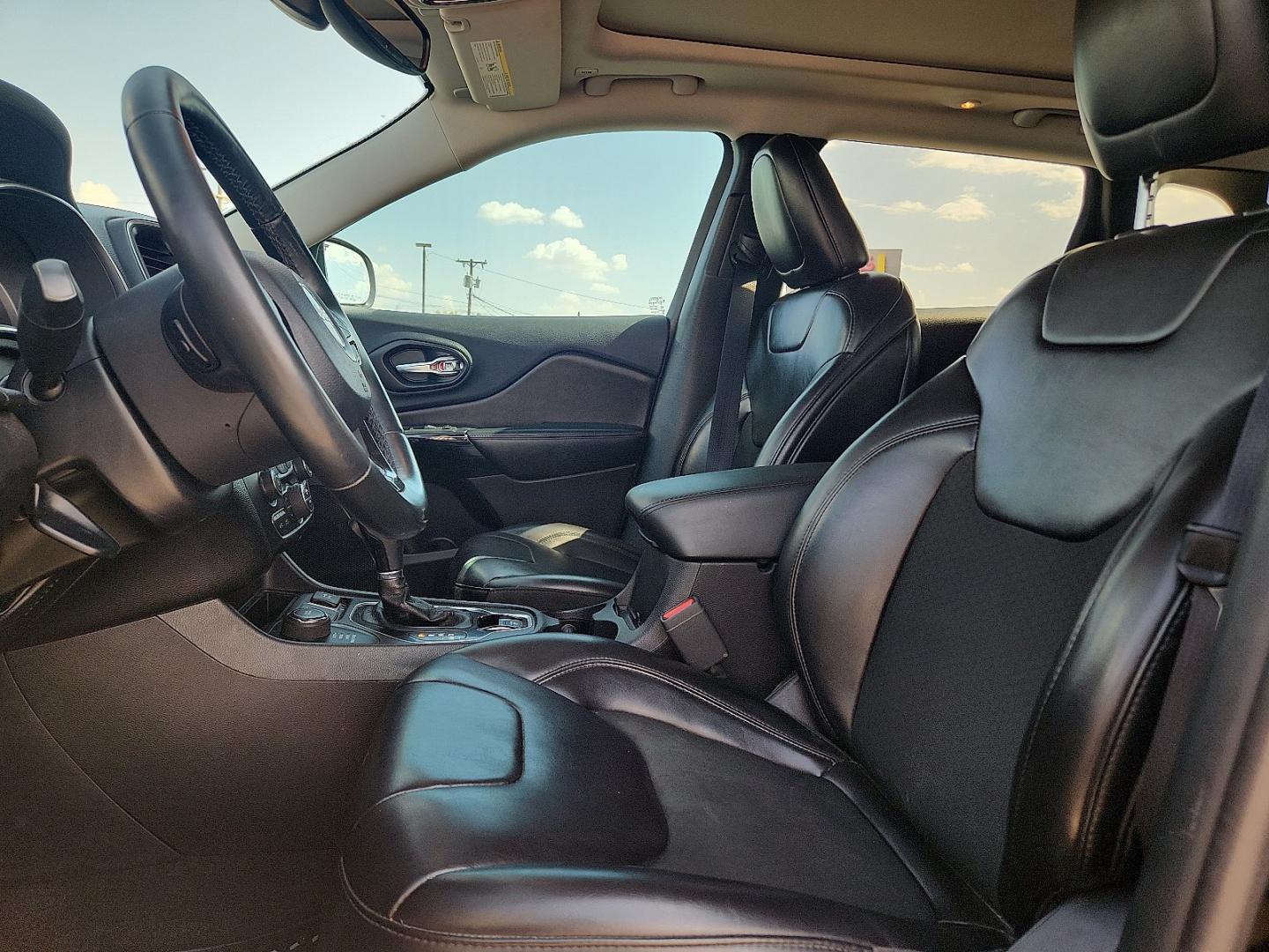 2019 BLACK /Black - X9 Jeep Cherokee Altitude 4x4 (1C4PJMLB6KD) with an MultiAir2 Tigershark 2.4L I-4 variable valve control, regular gasoline, engine with 180HP engine, located at 4110 Avenue Q, Lubbock, 79412, 33.556553, -101.855820 - 08/29/2026 key in envelope god- Photo#8