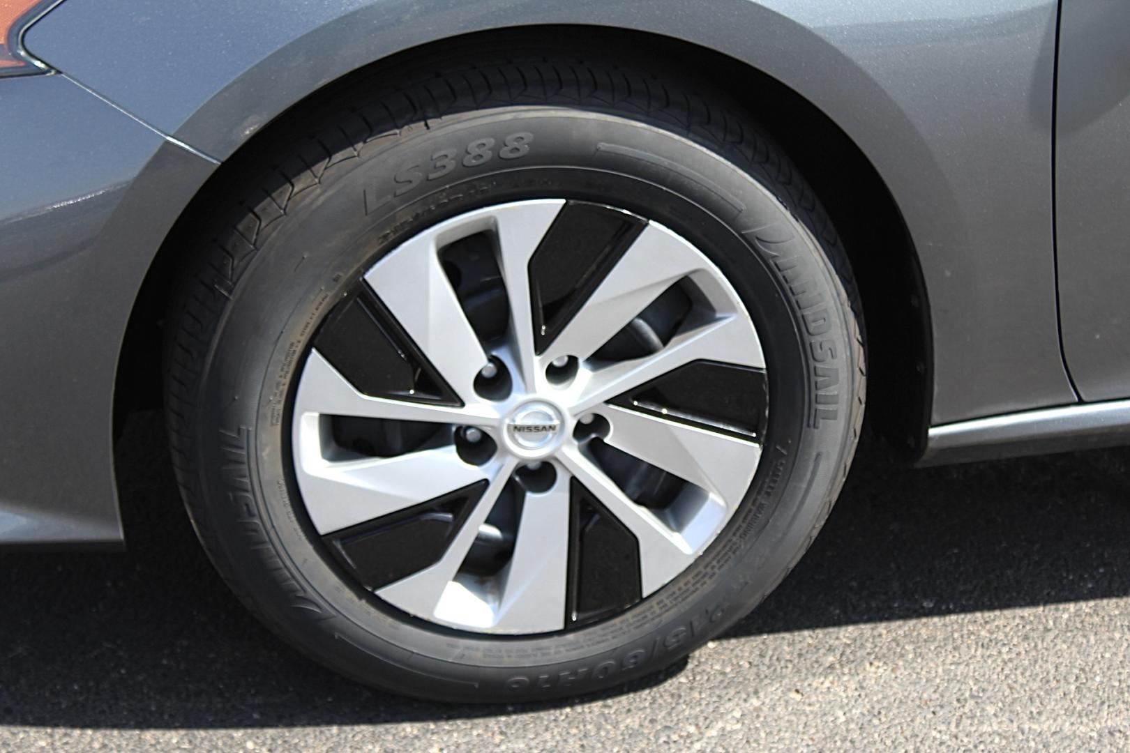 2020 GRAY Nissan Altima S FWD (1N4BL4BV3LC) with an 2.5L I-4 direct injection, DOHC, CVTCS variable valve control, regular gasoline, engine with 188HP engine, located at 4110 Avenue Q, Lubbock, 79412, 33.556553, -101.855820 - 09/04/2026 KEY IN ENVELOPE GOD- Photo#4