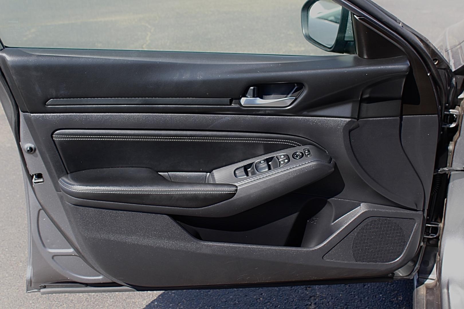 2020 GRAY Nissan Altima S FWD (1N4BL4BV3LC) with an 2.5L I-4 direct injection, DOHC, CVTCS variable valve control, regular gasoline, engine with 188HP engine, located at 4110 Avenue Q, Lubbock, 79412, 33.556553, -101.855820 - 09/04/2026 KEY IN ENVELOPE GOD- Photo#7