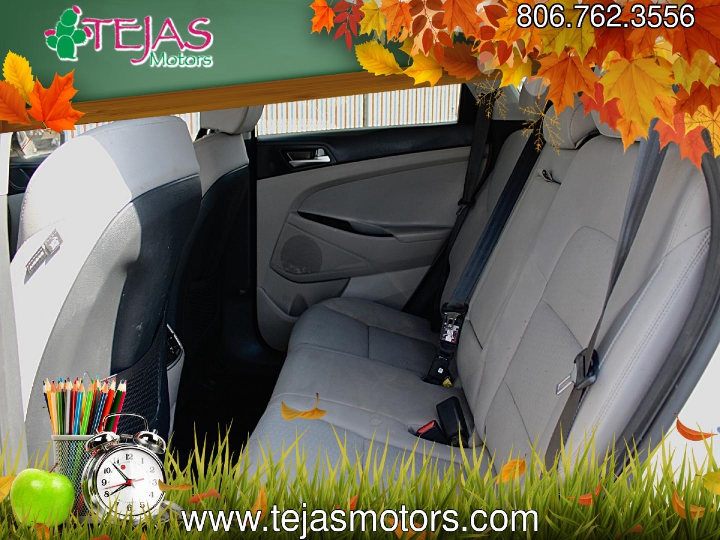 2021 WHITE Hyundai Tucson SEL (KM8J33ALXMU) with an Theta 2.4L I-4 direct injection, DOHC, CVVT variable valve control, regular gasoline, engine with 181HP engine, located at 4110 Avenue Q, Lubbock, 79412, 33.556553, -101.855820- Photo#5