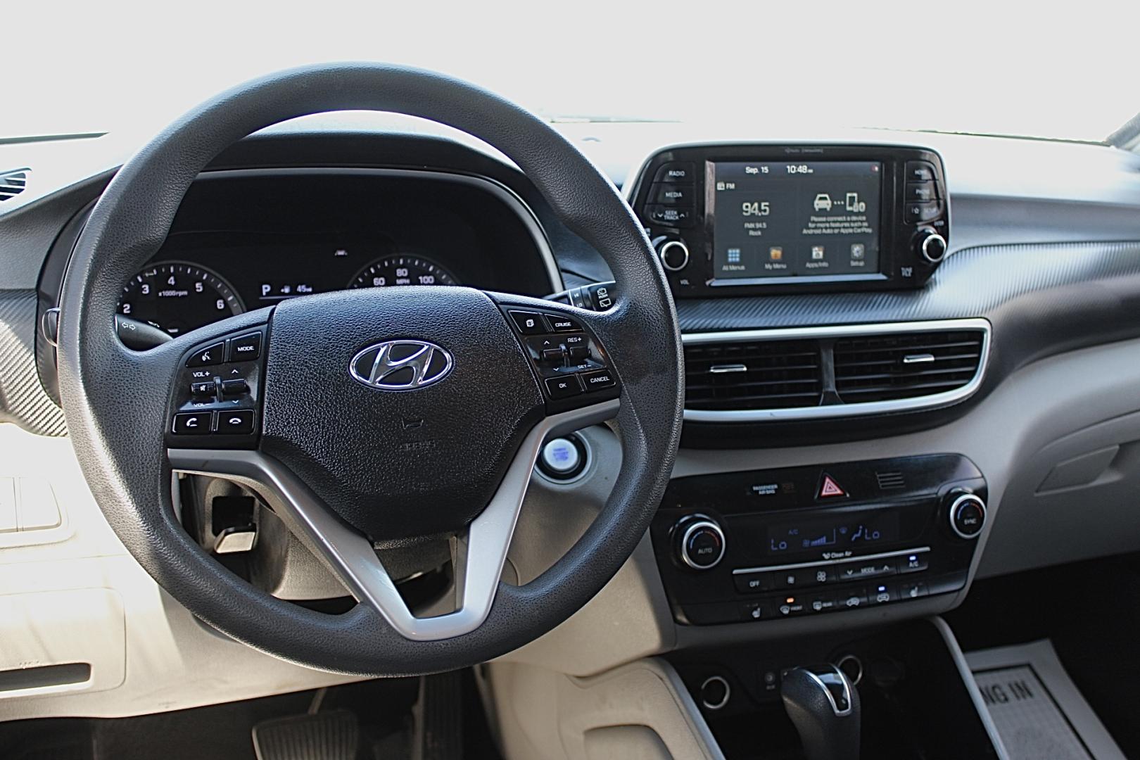 2021 WHITE Hyundai Tucson SEL (KM8J33ALXMU) with an Theta 2.4L I-4 direct injection, DOHC, CVVT variable valve control, regular gasoline, engine with 181HP engine, located at 4110 Avenue Q, Lubbock, 79412, 33.556553, -101.855820- Photo#6