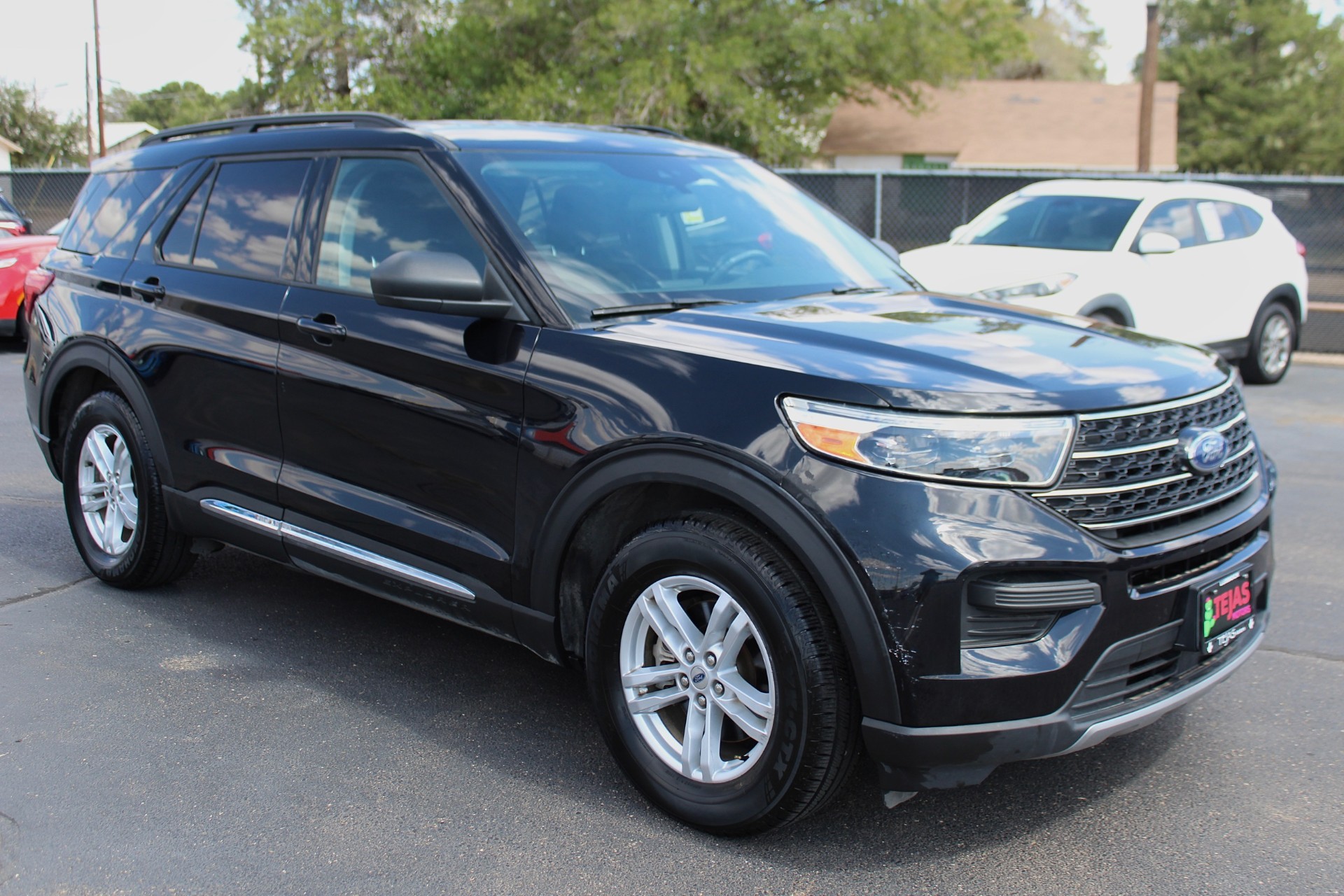 photo of 2020 Ford Explorer XLT 2WD