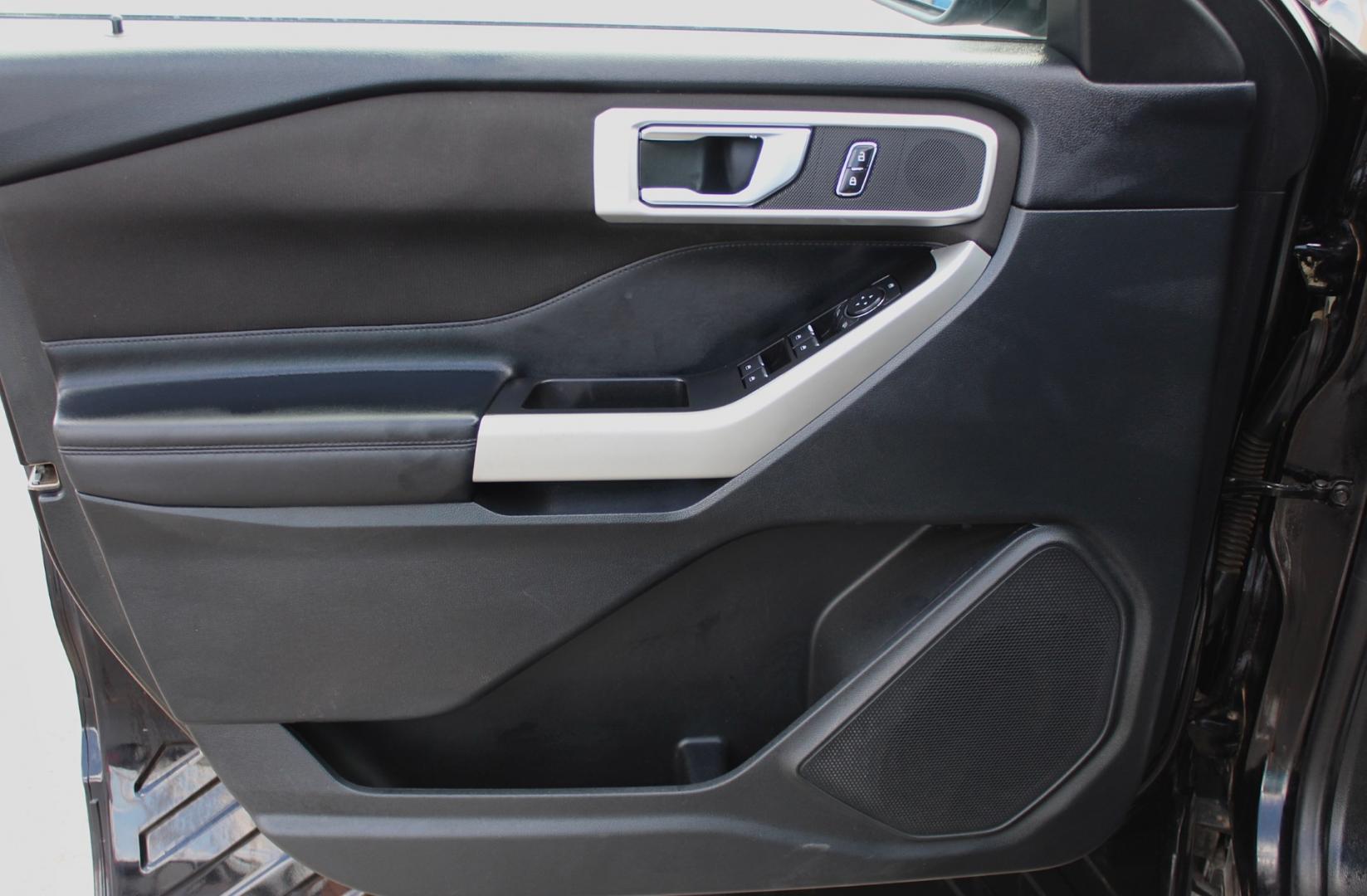 2020 BLACK Ford Explorer XLT 2WD (1FMSK7DH4LG) with an 2.3L L4 DOHC 16V engine, 10A transmission, located at 3701 Avenue Q, Lubbock, 79412, 33.560417, -101.855019- Photo#12