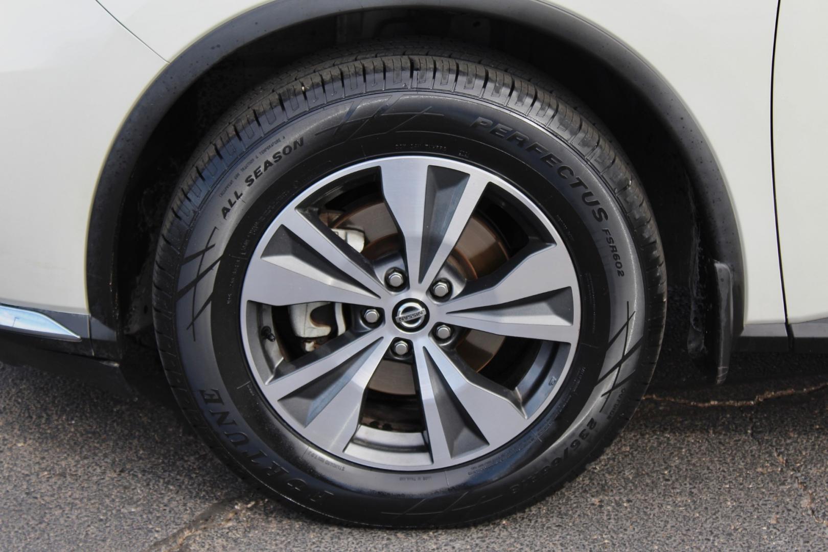 2021 Nissan Murano SV AWD (5N1AZ2BS0MC) with an 3.5L V6 DOHC 24V engine, CVT transmission, located at 4110 Avenue Q, Lubbock, 79412, 33.556553, -101.855820- Photo#4