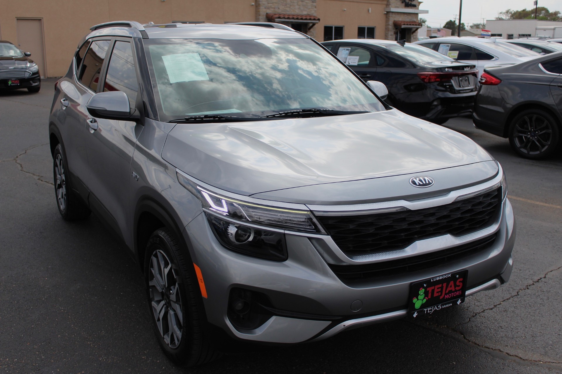 photo of 2021 Kia Seltos EX