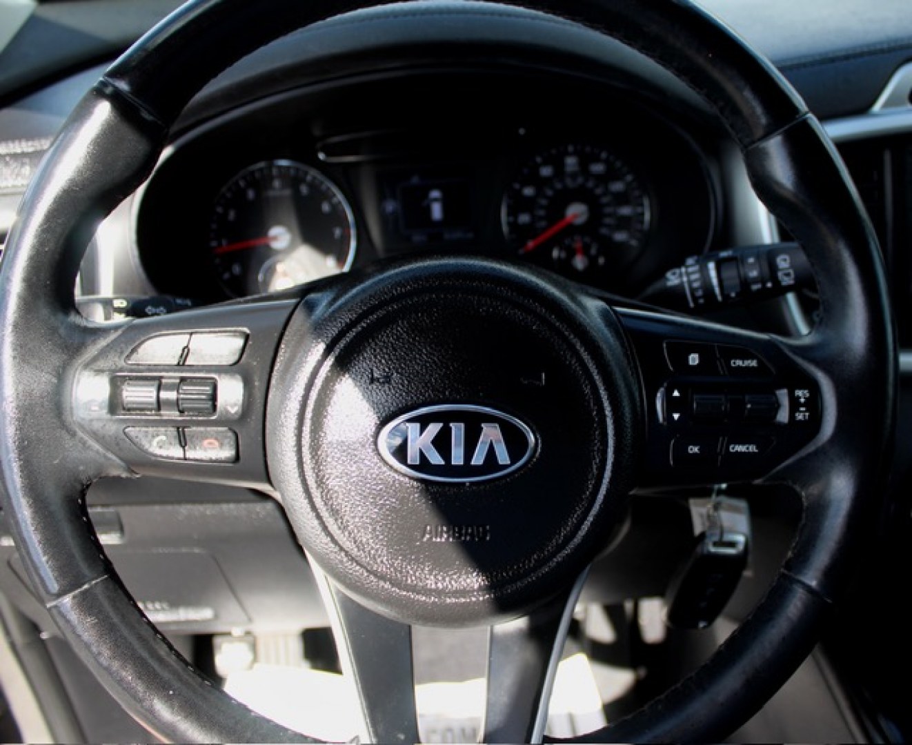 2017 Kia Sorento L 2WD (5XYPG4A38HG) with an 2.4L L4 DOHC 16V engine, 6A transmission, located at 4110 Avenue Q, Lubbock, 79412, 33.556553, -101.855820- Photo#7