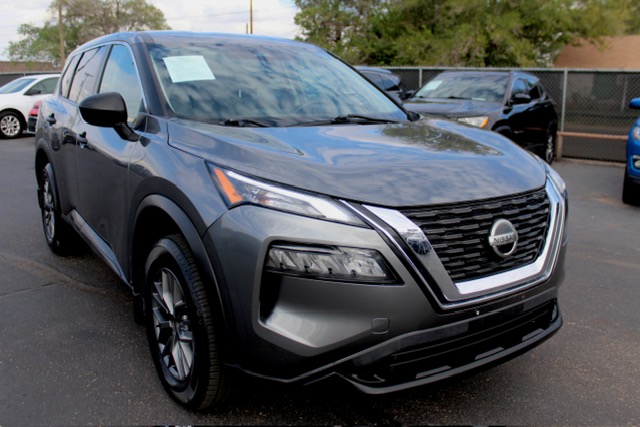 photo of 2021 Nissan Rogue S