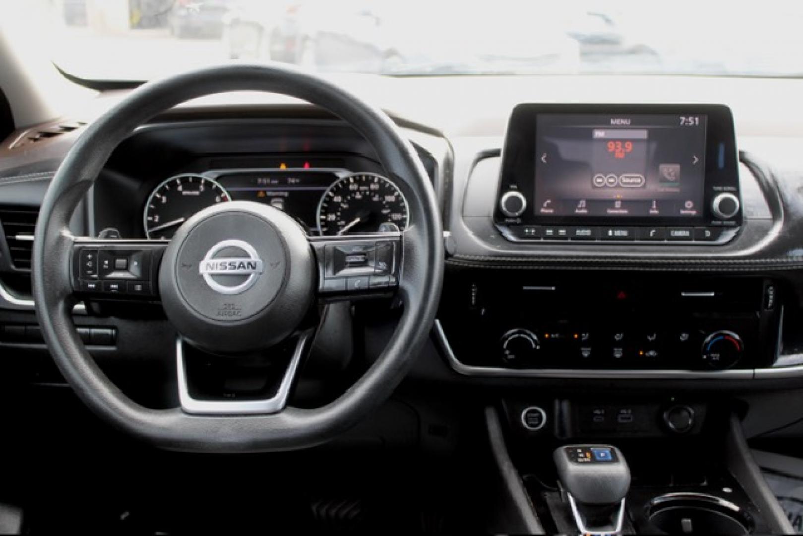 2021 Nissan Rogue S (5N1AT3AA3MC) with an 2.5L L4 DOHC 16V engine, CVT transmission, located at 4110 Avenue Q, Lubbock, 79412, 33.556553, -101.855820- Photo#5