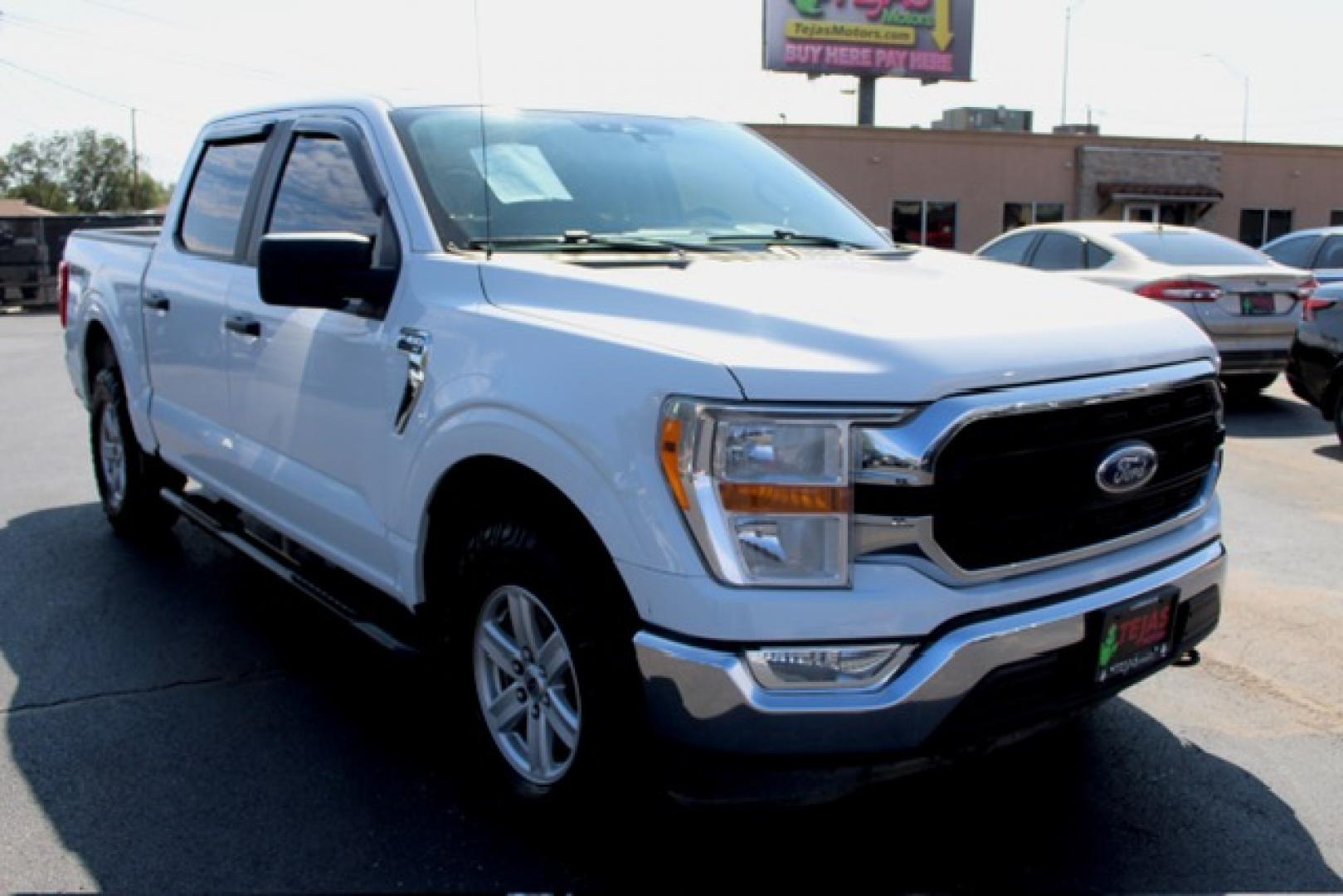 2021 Ford F-150 XLT SuperCrew 6.5-ft. Bed 4WD (1FTEW1EP7MF) with an 2.7L V6 DOHC 24V engine, 6A transmission, located at 4110 Avenue Q, Lubbock, 79412, 33.556553, -101.855820- Photo#0