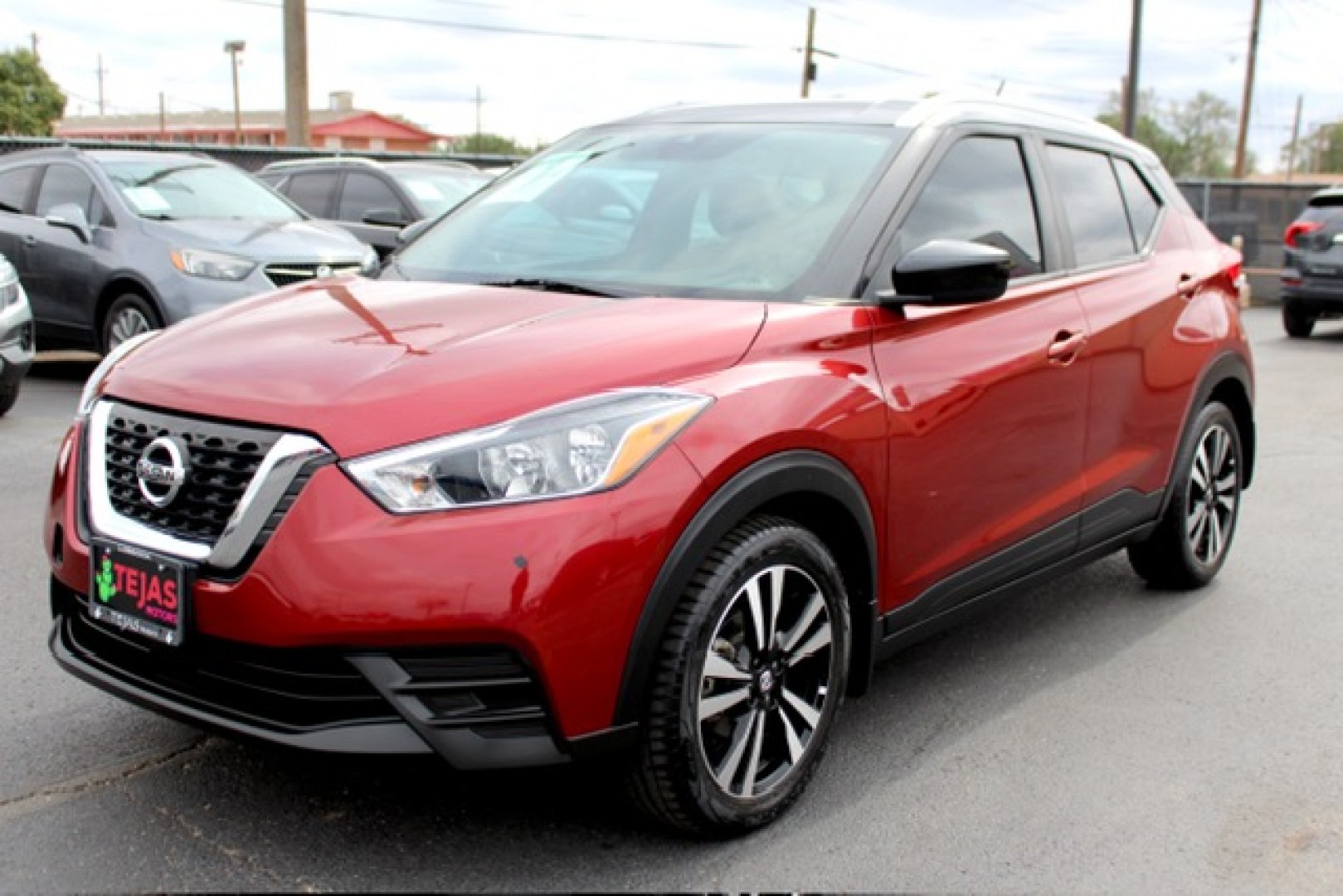 2020 Nissan Kicks SV (3N1CP5CV8LL) with an 1.6L L4 engine, CVT transmission, located at 4110 Avenue Q, Lubbock, 79412, 33.556553, -101.855820- Photo#1