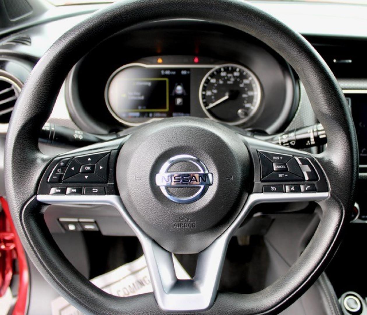 2020 Nissan Kicks SV (3N1CP5CV8LL) with an 1.6L L4 engine, CVT transmission, located at 4110 Avenue Q, Lubbock, 79412, 33.556553, -101.855820- Photo#7